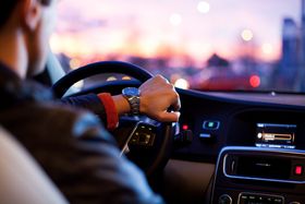 Ілюстративне фото, фото: Pixabay / CC0   Чому водії так часто вдаються до відмови від здачі аналізів на алкоголь і наркотики, пояснює юрист Йозеф Бінёвец, який спеціалізується на транспортних кримінальних порушеннях