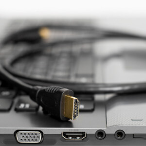 Стандарт HDMI дозволяє з легкістю вивести зображення і звук з ноутбука або комп'ютера на зовнішній монітор або телевізор