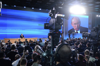 20 грудня 2012, 18:12 Переглядів:   Сьогодні Путін відповідав на питання журналістів